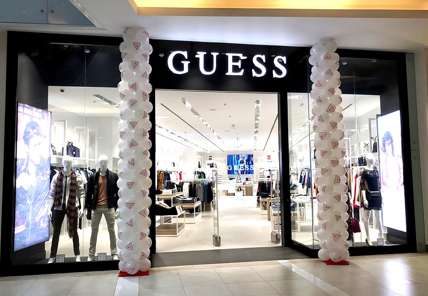 GUESS Оформление входной группы
