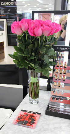 Bobbi Brown Открытие корнера