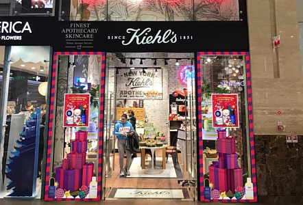 Kiehl`s Украшение витрин