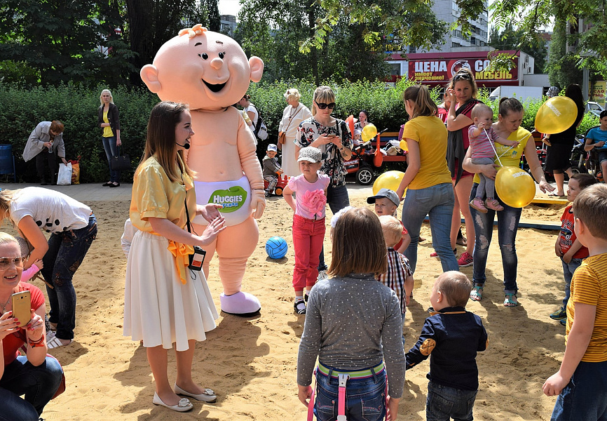 Huggies, праздник в магазине Карапузик 
