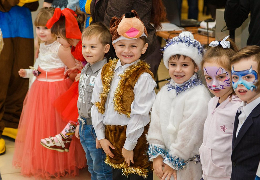 ГАЗ-Русавто Новогодняя елка