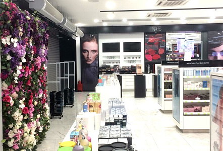 Фотозона NARS