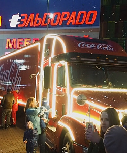 Новогодний караван Coca-Cola
