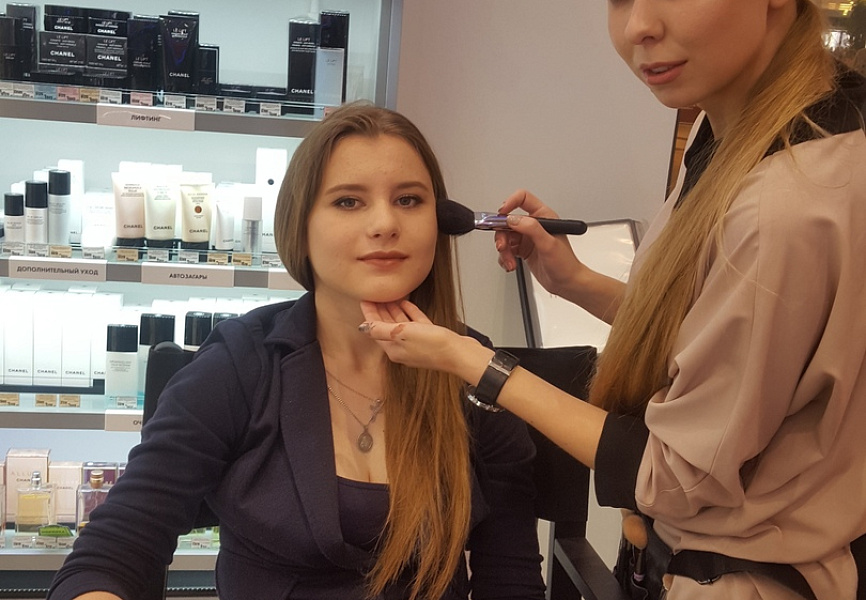 Chanel Мак Станция