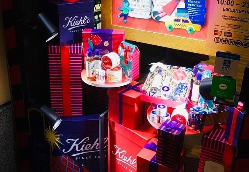 Kiehl`s Украшение витрин