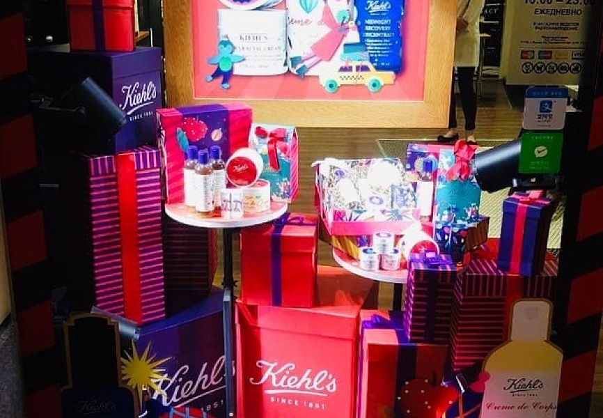 Kiehl`s Украшение витрин
